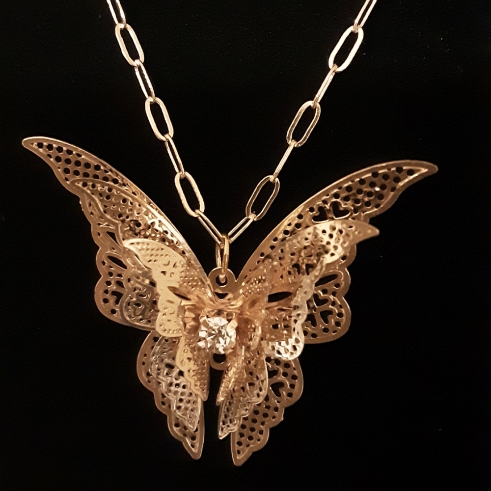 Handmade Filigre Butterfly Necklace Goldtone 20" Chain - Picture 2 of 5